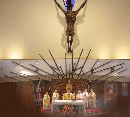 Kościół w Kosztowach - ołtarz